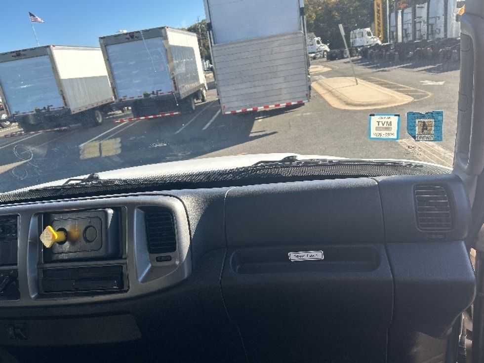 Medium Duty Box Truck-Light and Medium Duty Trucks-Hino-2020-268-Dayton-NJ-260,105\n\t\tmiles-$ 46,250 - Image 19