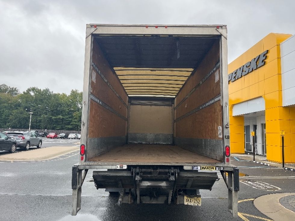 Medium Duty Box Truck-Light and Medium Duty Trucks-Hino-2020-268-Dayton-NJ-260,105\n\t\tmiles-$ 46,250 - Image 8