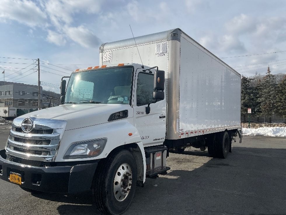 Medium Duty Box Truck-Light and Medium Duty Trucks-Hino-2020-268-Elmsford-NY-18,464\n\t\tmiles-$ 69,000 - Image 3