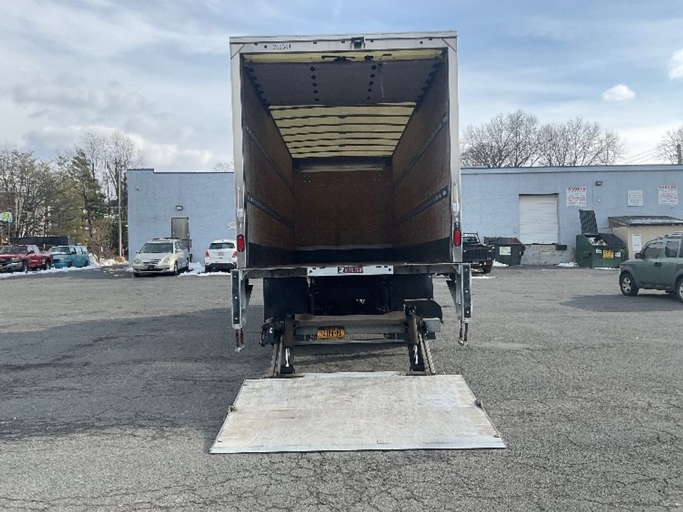 Medium Duty Box Truck-Light and Medium Duty Trucks-Hino-2020-268-Elmsford-NY-18,464\n\t\tmiles-$ 69,000 - Image 9