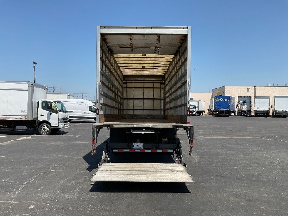 Medium Duty Box Truck-Light and Medium Duty Trucks-Hino-2020-268-Etobicoke-ON-187,740\n\t\tkm-$ 69,500 - Image 9