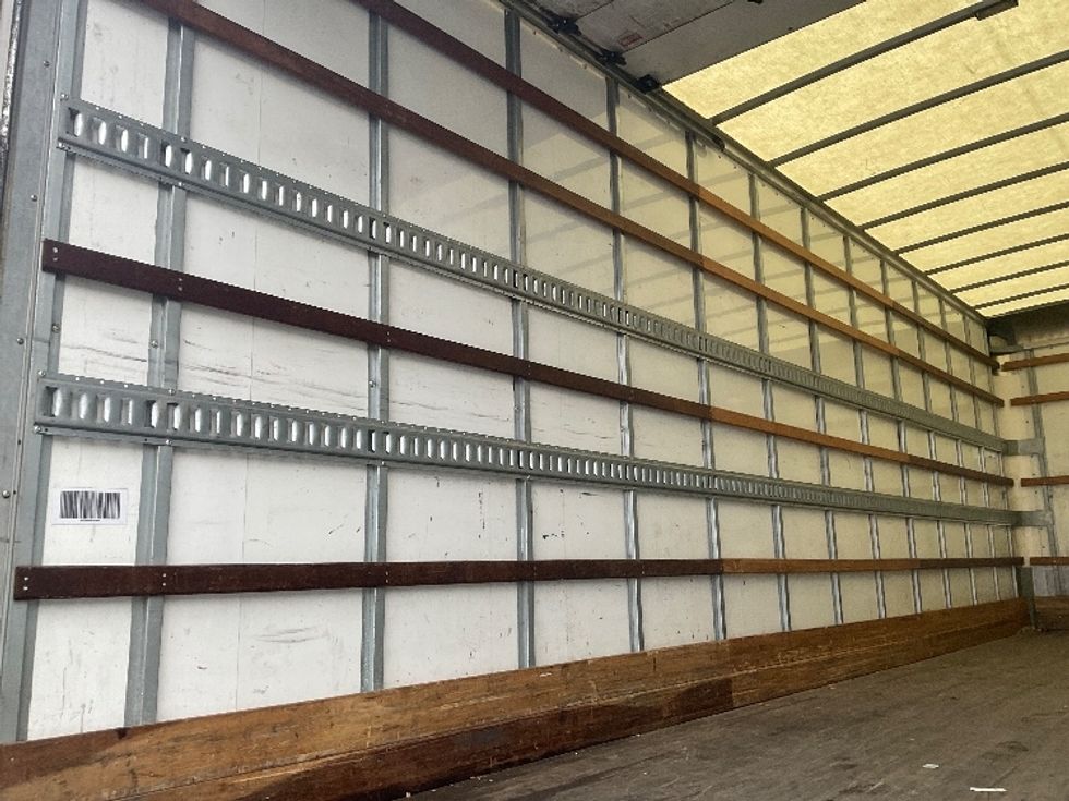 Medium Duty Box Truck-Light and Medium Duty Trucks-Hino-2020-268-Everett-WA-113,923\n\t\tmiles-$ 63,500 - Image 11