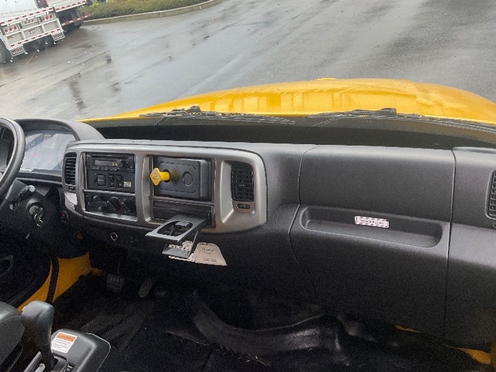 Medium Duty Box Truck-Light and Medium Duty Trucks-Hino-2020-268-Everett-WA-113,923\n\t\tmiles-$ 63,500 - Image 21