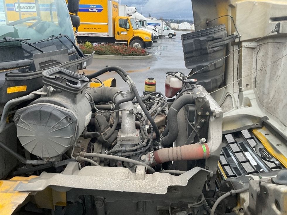 Medium Duty Box Truck-Light and Medium Duty Trucks-Hino-2020-268-Everett-WA-113,923\n\t\tmiles-$ 63,500 - Image 23