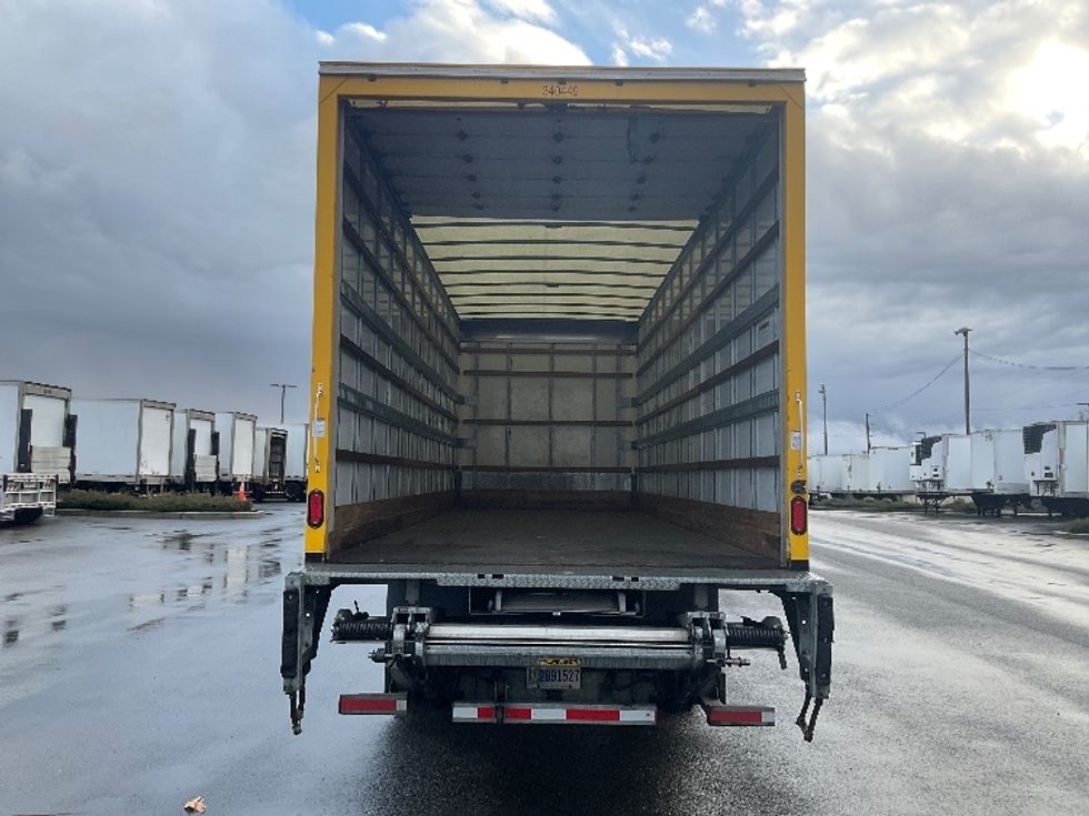 Medium Duty Box Truck-Light and Medium Duty Trucks-Hino-2020-268-Everett-WA-113,923\n\t\tmiles-$ 63,500 - Image 8