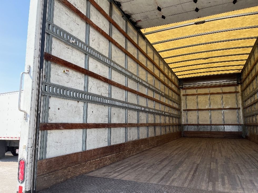 Medium Duty Box Truck-Light and Medium Duty Trucks-Hino-2020-268-Fontana-CA-131,257\n\t\tmiles-$ 63,250 - Image 11