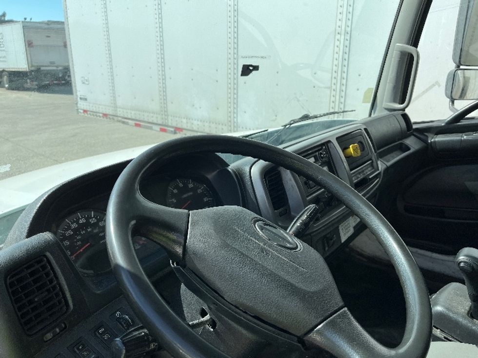 Medium Duty Box Truck-Light and Medium Duty Trucks-Hino-2020-268-Fontana-CA-131,257\n\t\tmiles-$ 63,250 - Image 17