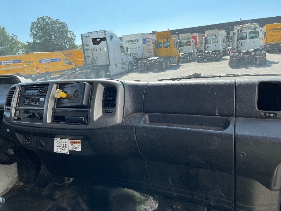 Medium Duty Box Truck-Light and Medium Duty Trucks-Hino-2020-268-Fontana-CA-131,257\n\t\tmiles-$ 63,250 - Image 20