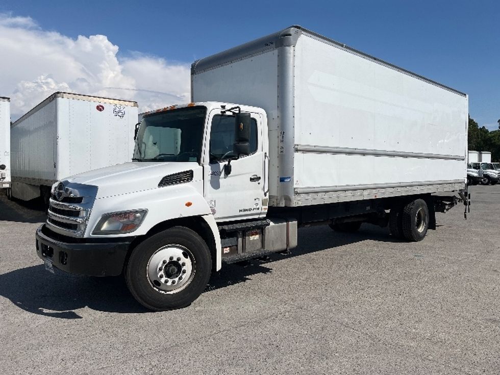 Medium Duty Box Truck-Light and Medium Duty Trucks-Hino-2020-268-Fontana-CA-131,257\n\t\tmiles-$ 63,250 - Image 3