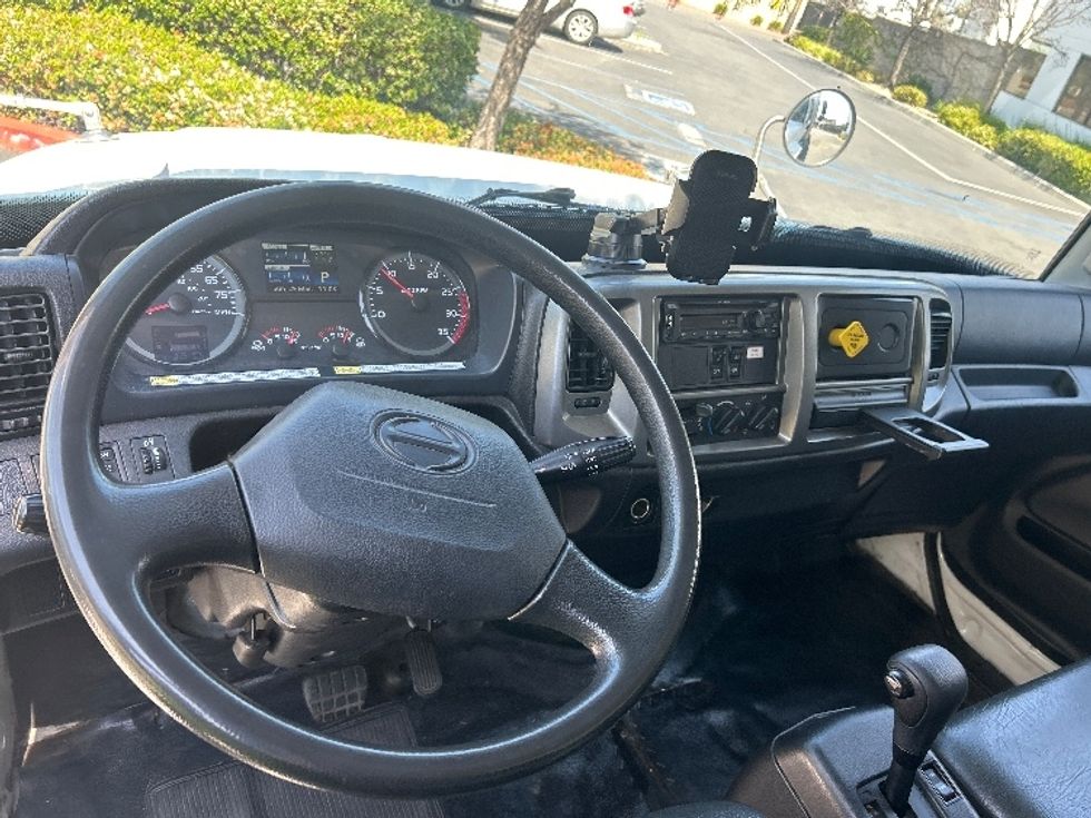 Medium Duty Box Truck-Light and Medium Duty Trucks-Hino-2020-268-Fontana-CA-185,105\n\t\tmiles-$ 47,500 - Image 17