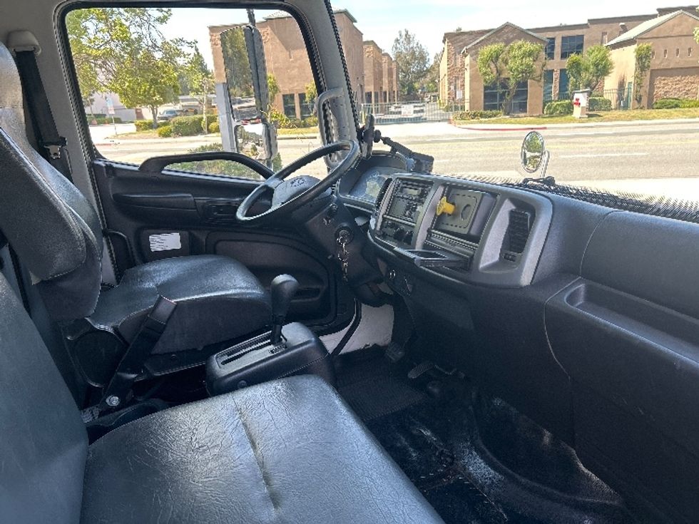 Medium Duty Box Truck-Light and Medium Duty Trucks-Hino-2020-268-Fontana-CA-185,105\n\t\tmiles-$ 47,500 - Image 22