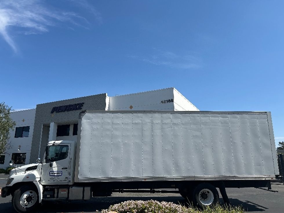 Medium Duty Box Truck-Light and Medium Duty Trucks-Hino-2020-268-Fontana-CA-185,105\n\t\tmiles-$ 47,500 - Image 4