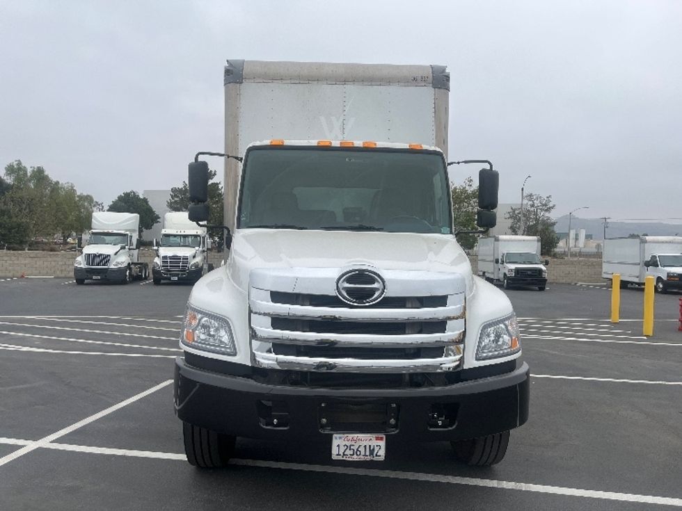 Medium Duty Box Truck-Light and Medium Duty Trucks-Hino-2020-268-Fontana-CA-218,071\n\t\tmiles-$ 49,750 - Image 2