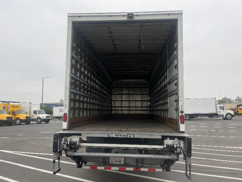 Medium Duty Box Truck-Light and Medium Duty Trucks-Hino-2020-268-Fontana-CA-218,071\n\t\tmiles-$ 49,750 - Image 8