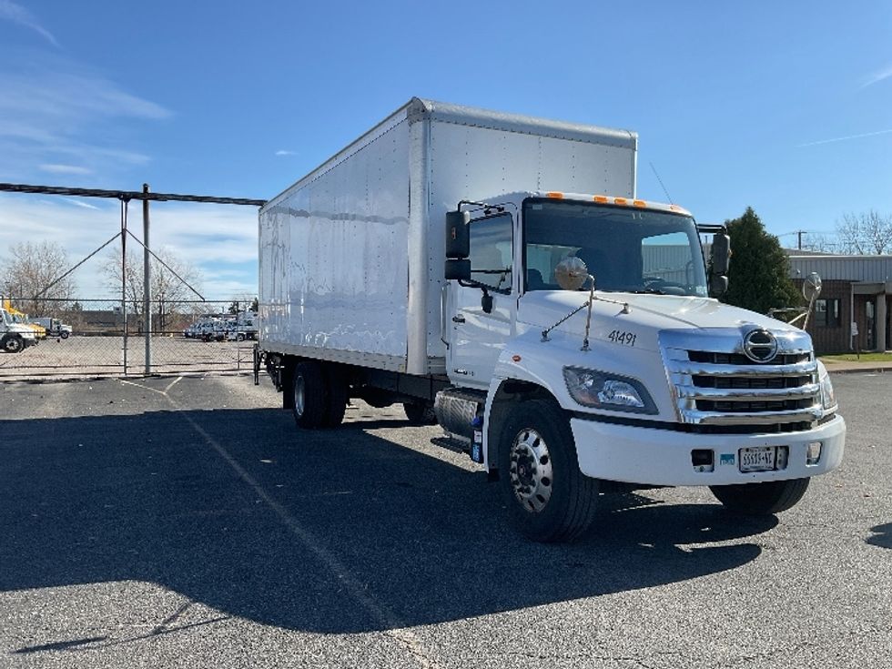 Medium Duty Box Truck-Light and Medium Duty Trucks-Hino-2020-268-Fredonia-NY-150,120\n\t\tmiles-$ 52,000 - Image 1