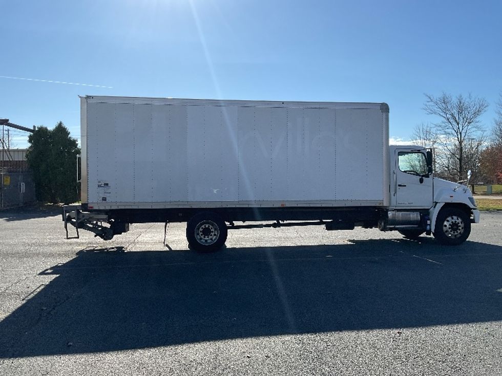 Medium Duty Box Truck-Light and Medium Duty Trucks-Hino-2020-268-Fredonia-NY-150,120\n\t\tmiles-$ 52,000 - Image 15
