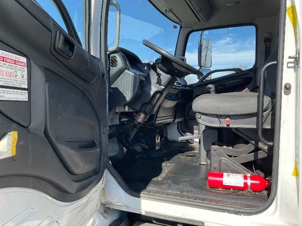 Medium Duty Box Truck-Light and Medium Duty Trucks-Hino-2020-268-Fredonia-NY-150,120\n\t\tmiles-$ 52,000 - Image 16