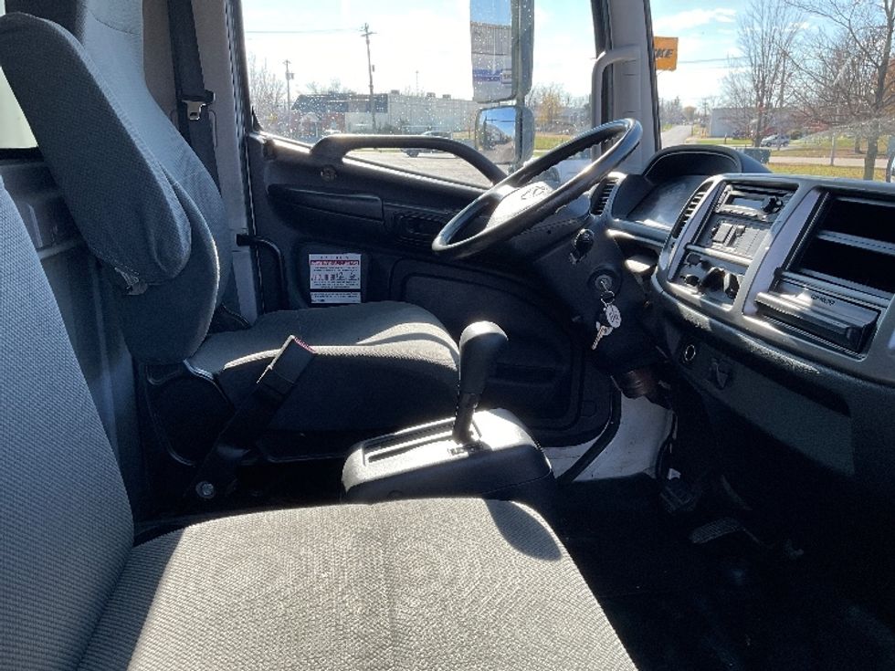 Medium Duty Box Truck-Light and Medium Duty Trucks-Hino-2020-268-Fredonia-NY-150,120\n\t\tmiles-$ 52,000 - Image 22