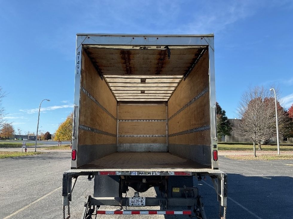 Medium Duty Box Truck-Light and Medium Duty Trucks-Hino-2020-268-Fredonia-NY-150,120\n\t\tmiles-$ 52,000 - Image 8