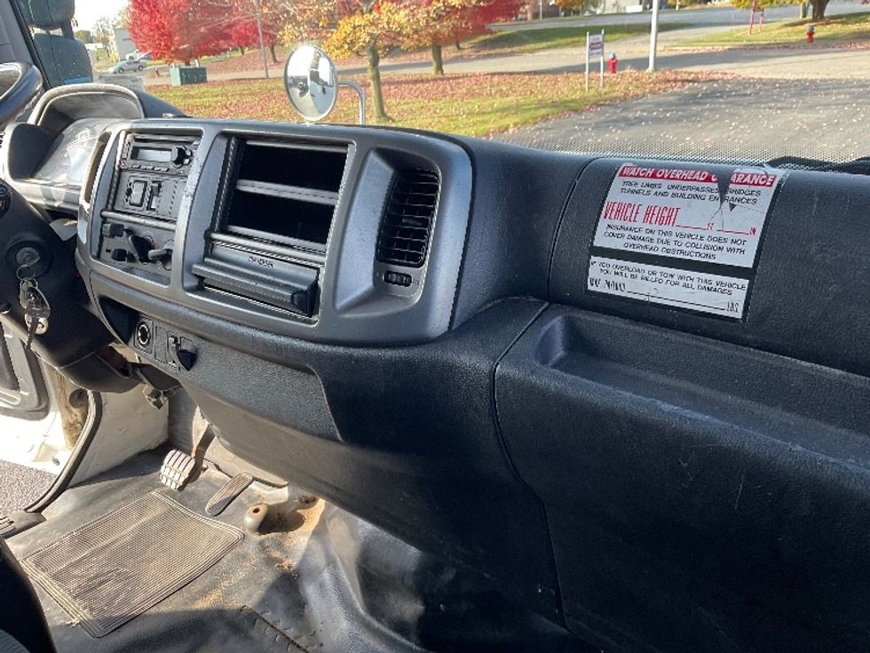 Medium Duty Box Truck-Light and Medium Duty Trucks-Hino-2020-268-Fredonia-NY-159,520\n\t\tmiles-$ 53,500 - Image 21