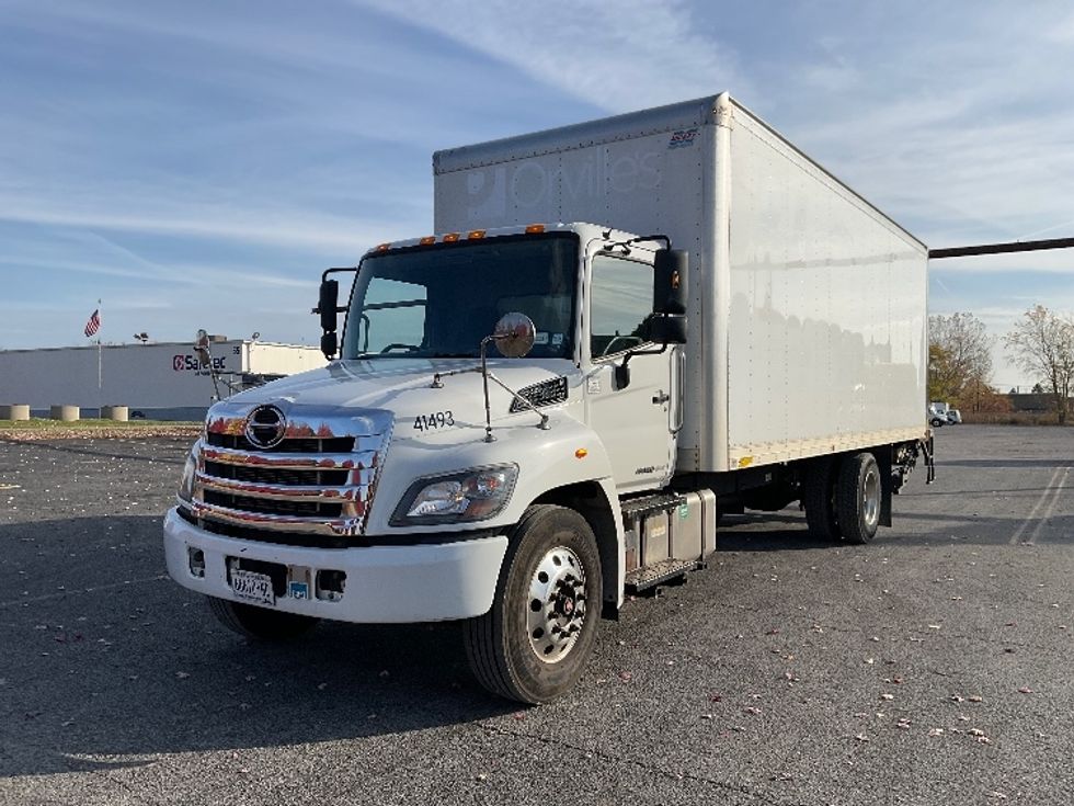 Medium Duty Box Truck-Light and Medium Duty Trucks-Hino-2020-268-Fredonia-NY-159,520\n\t\tmiles-$ 53,500 - Image 3