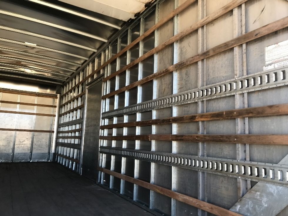 Medium Duty Box Truck-Light and Medium Duty Trucks-Hino-2020-268-Grand Junction-CO-107,894\n\t\tmiles-$ 73,000 - Image 12