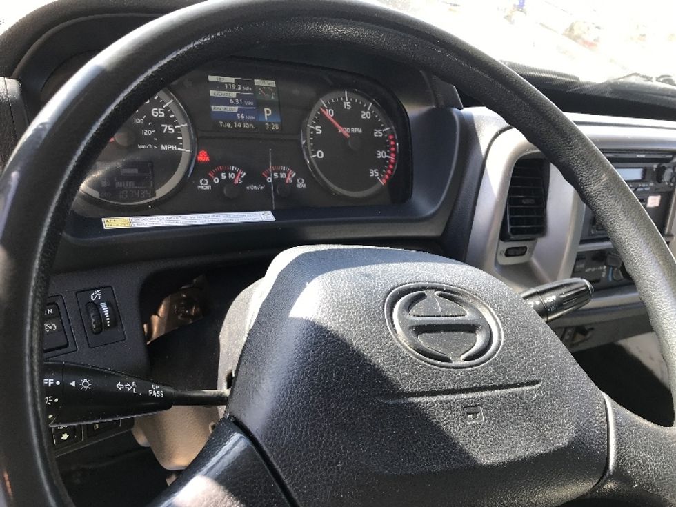 Medium Duty Box Truck-Light and Medium Duty Trucks-Hino-2020-268-Grand Junction-CO-107,894\n\t\tmiles-$ 73,000 - Image 17