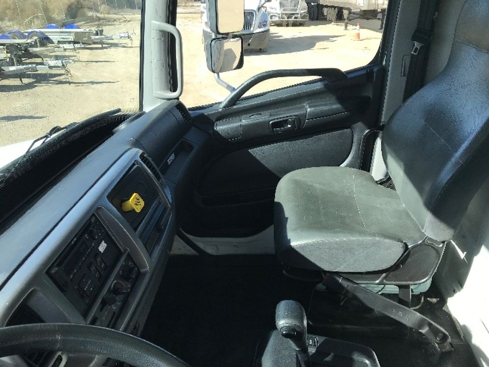 Medium Duty Box Truck-Light and Medium Duty Trucks-Hino-2020-268-Grand Junction-CO-107,894\n\t\tmiles-$ 73,000 - Image 19