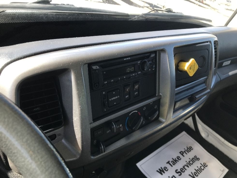 Medium Duty Box Truck-Light and Medium Duty Trucks-Hino-2020-268-Grand Junction-CO-108,652\n\t\tmiles-$ 70,000 - Image 26