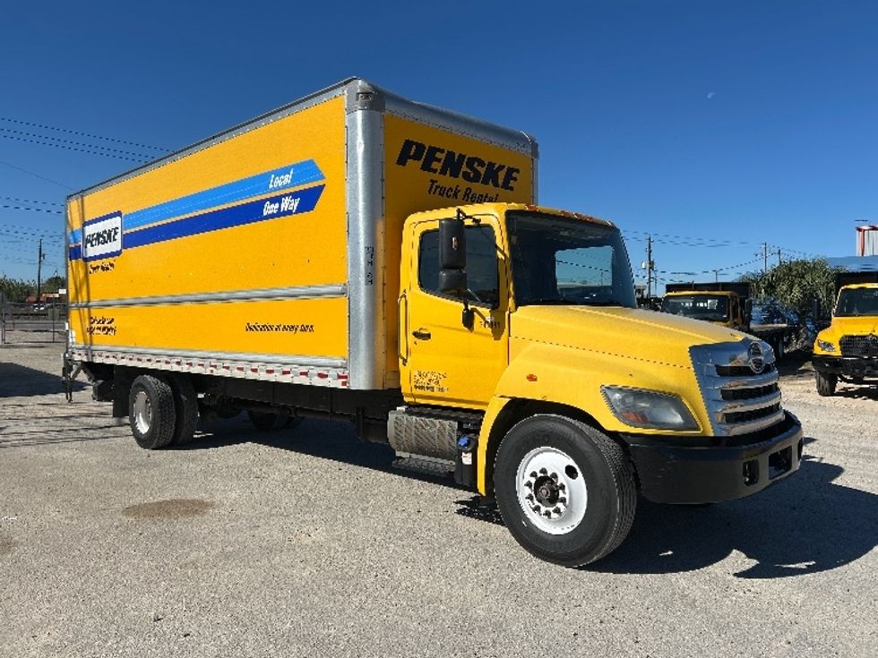 Medium Duty Box Truck-Light and Medium Duty Trucks-Hino-2020-268-Houston-TX-178,889\n\t\tmiles-$ 48,250 - Image 1