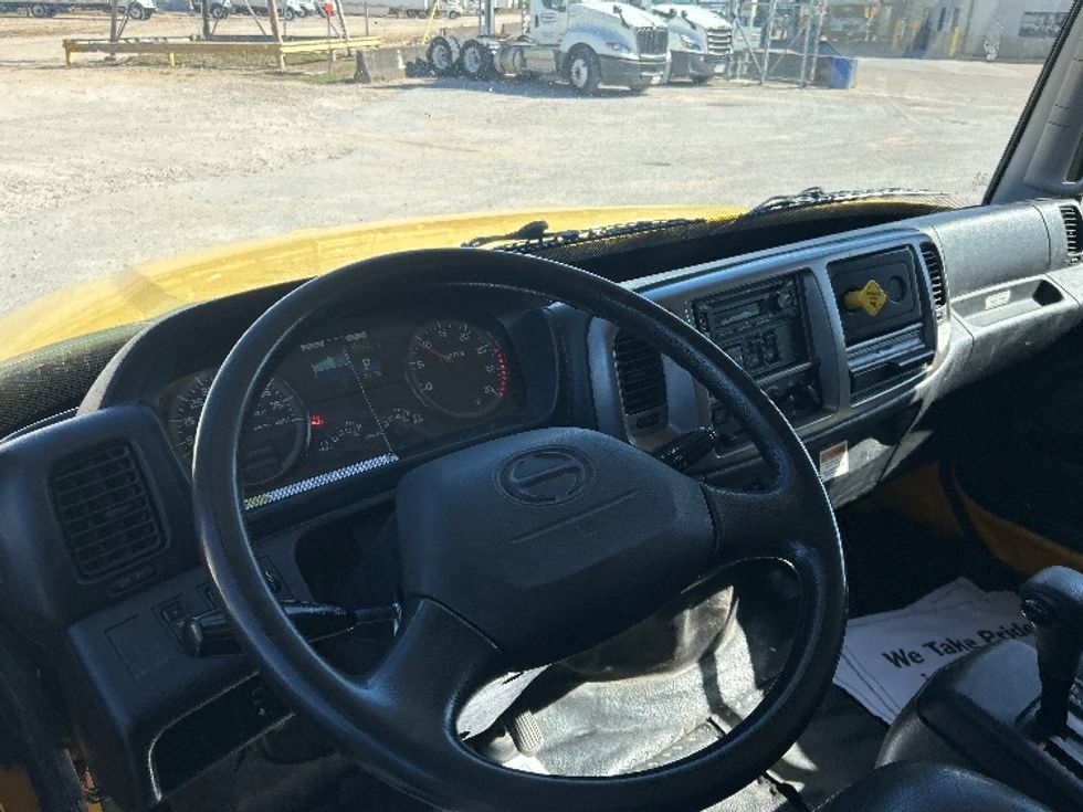 Medium Duty Box Truck-Light and Medium Duty Trucks-Hino-2020-268-Houston-TX-178,889\n\t\tmiles-$ 48,250 - Image 17