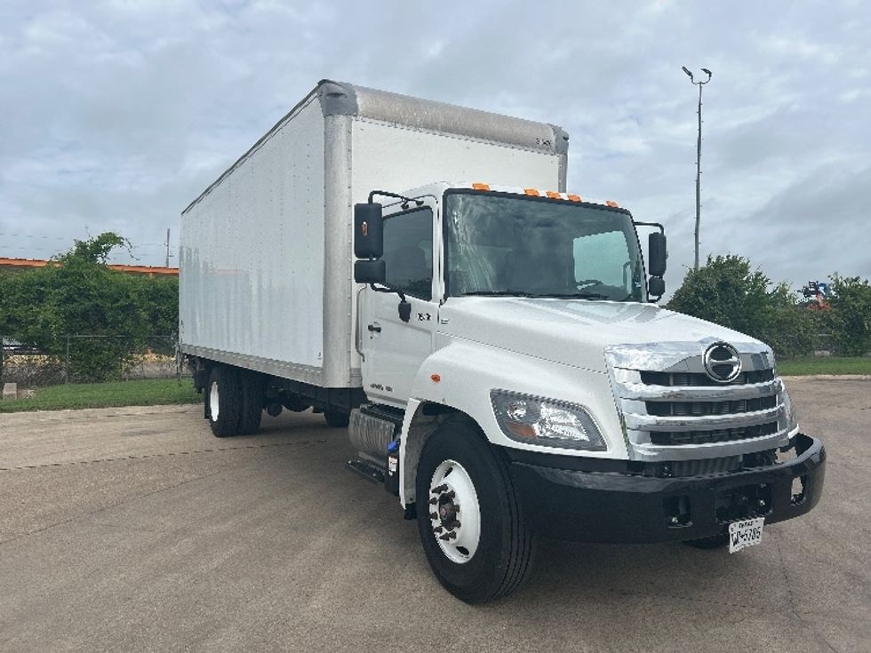 Medium Duty Box Truck-Light and Medium Duty Trucks-Hino-2020-268-Houston-TX-21,007\n\t\tmiles-$ 74,750 - Image 1