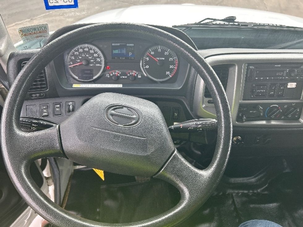 Medium Duty Box Truck-Light and Medium Duty Trucks-Hino-2020-268-Houston-TX-21,007\n\t\tmiles-$ 74,750 - Image 18