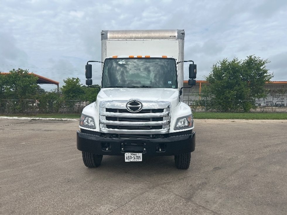 Medium Duty Box Truck-Light and Medium Duty Trucks-Hino-2020-268-Houston-TX-21,007\n\t\tmiles-$ 74,750 - Image 2