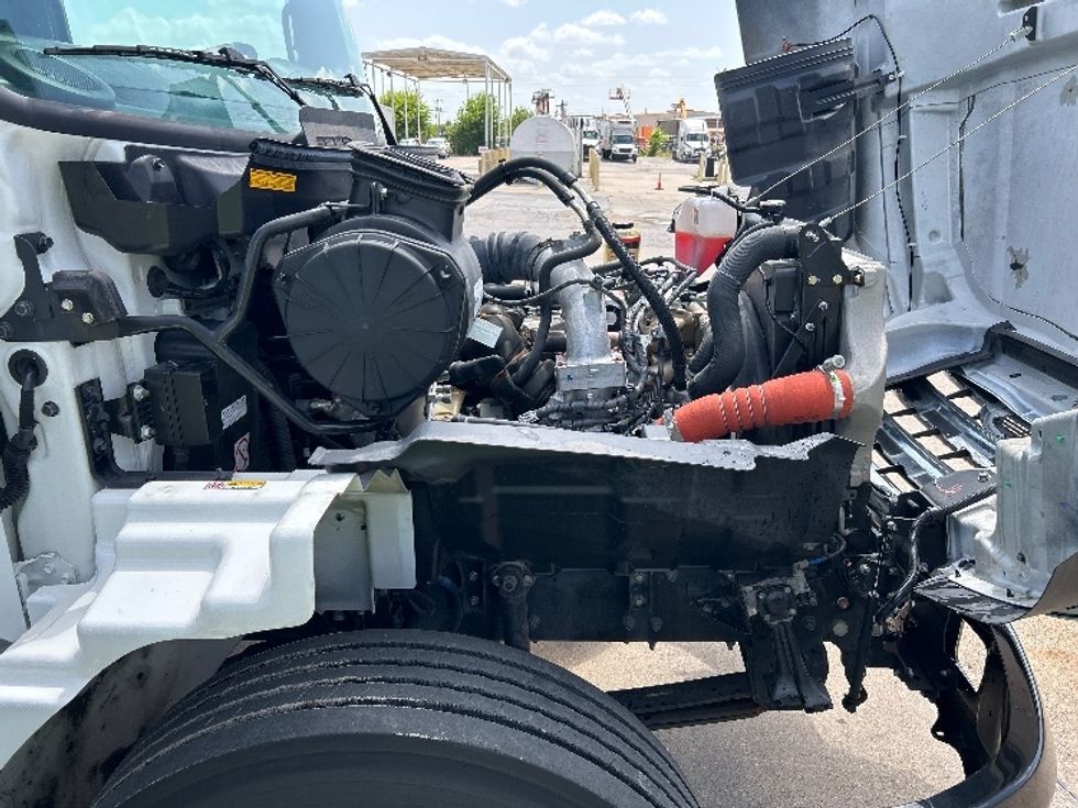 Medium Duty Box Truck-Light and Medium Duty Trucks-Hino-2020-268-Houston-TX-21,007\n\t\tmiles-$ 74,750 - Image 23