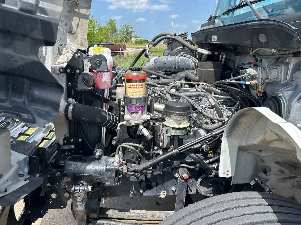 Medium Duty Box Truck-Light and Medium Duty Trucks-Hino-2020-268-Houston-TX-21,007\n\t\tmiles-$ 74,750 - Image 24
