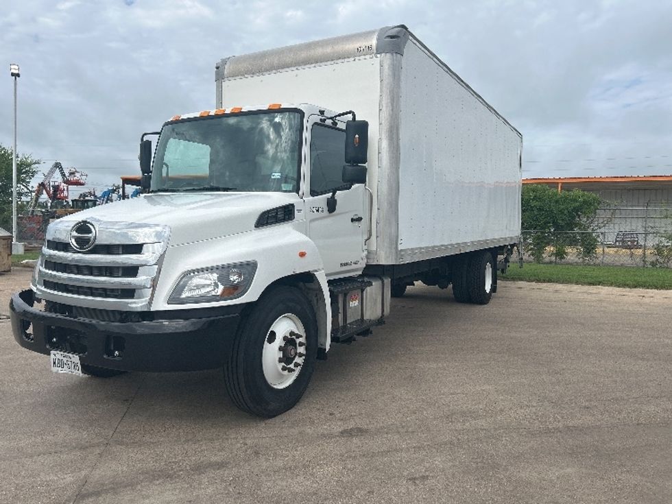 Medium Duty Box Truck-Light and Medium Duty Trucks-Hino-2020-268-Houston-TX-21,007\n\t\tmiles-$ 74,750 - Image 3
