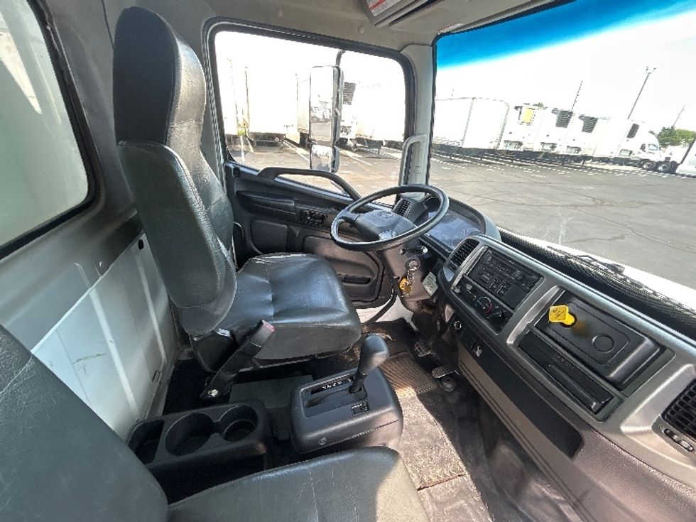 Medium Duty Box Truck-Light and Medium Duty Trucks-Hino-2020-268-Indianapolis-IN-201,629\n\t\tmiles-$ 47,500 - Image 22