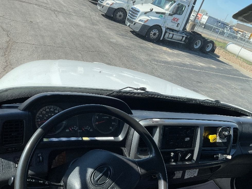 Medium Duty Box Truck-Light and Medium Duty Trucks-Hino-2020-268-Kansas City-MO-207,128\n\t\tmiles-$ 50,000 - Image 18