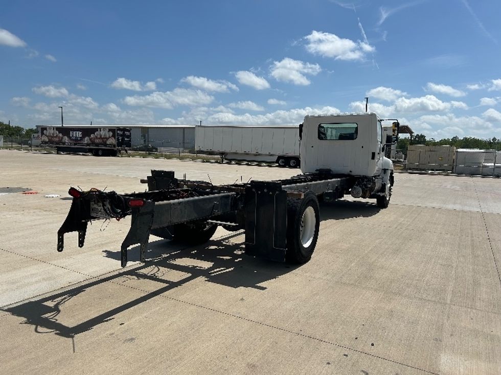 Medium Duty Box Truck-Light and Medium Duty Trucks-Hino-2020-268-Katy-TX-21,271\n\t\tmiles-$ 77,250 - Image 13
