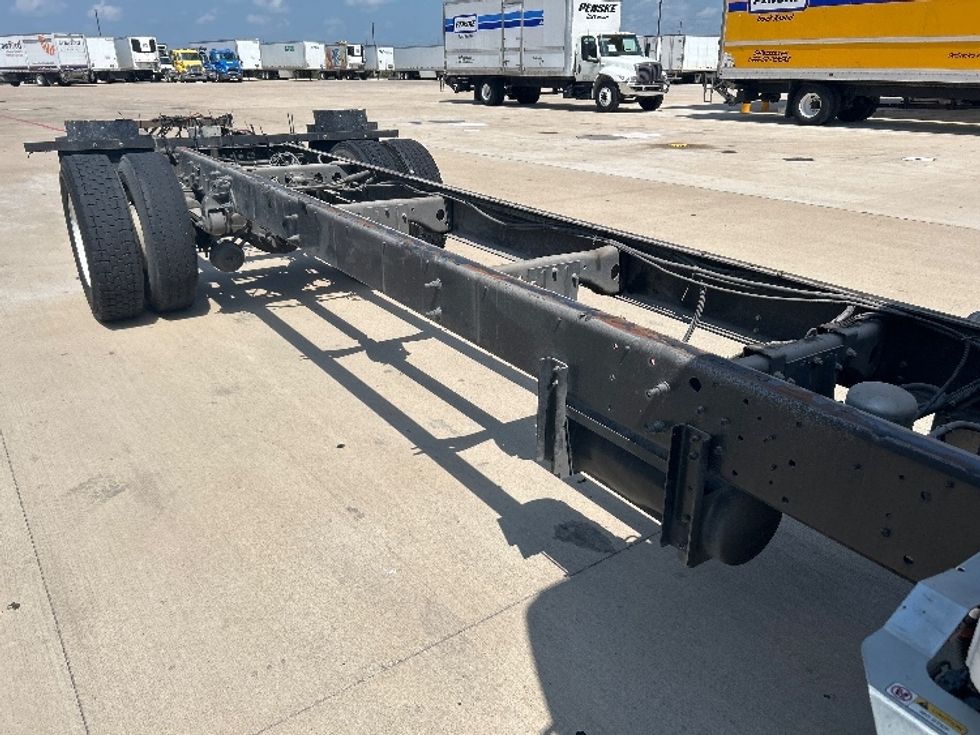 Medium Duty Box Truck-Light and Medium Duty Trucks-Hino-2020-268-Katy-TX-21,271\n\t\tmiles-$ 77,250 - Image 25