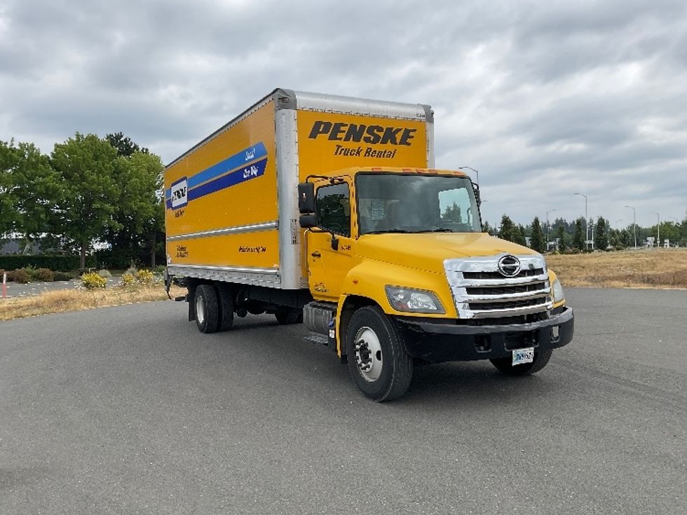 Medium Duty Box Truck-Light and Medium Duty Trucks-Hino-2020-268-Kent-WA-110,045\n\t\tmiles-$ 61,250 - Image 1