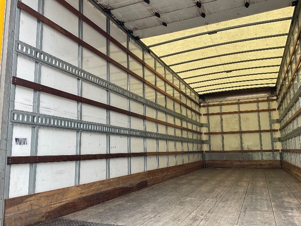 Medium Duty Box Truck-Light and Medium Duty Trucks-Hino-2020-268-Kent-WA-110,045\n\t\tmiles-$ 61,250 - Image 11