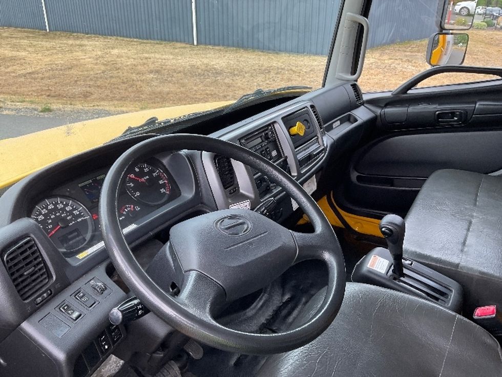 Medium Duty Box Truck-Light and Medium Duty Trucks-Hino-2020-268-Kent-WA-110,045\n\t\tmiles-$ 61,250 - Image 17