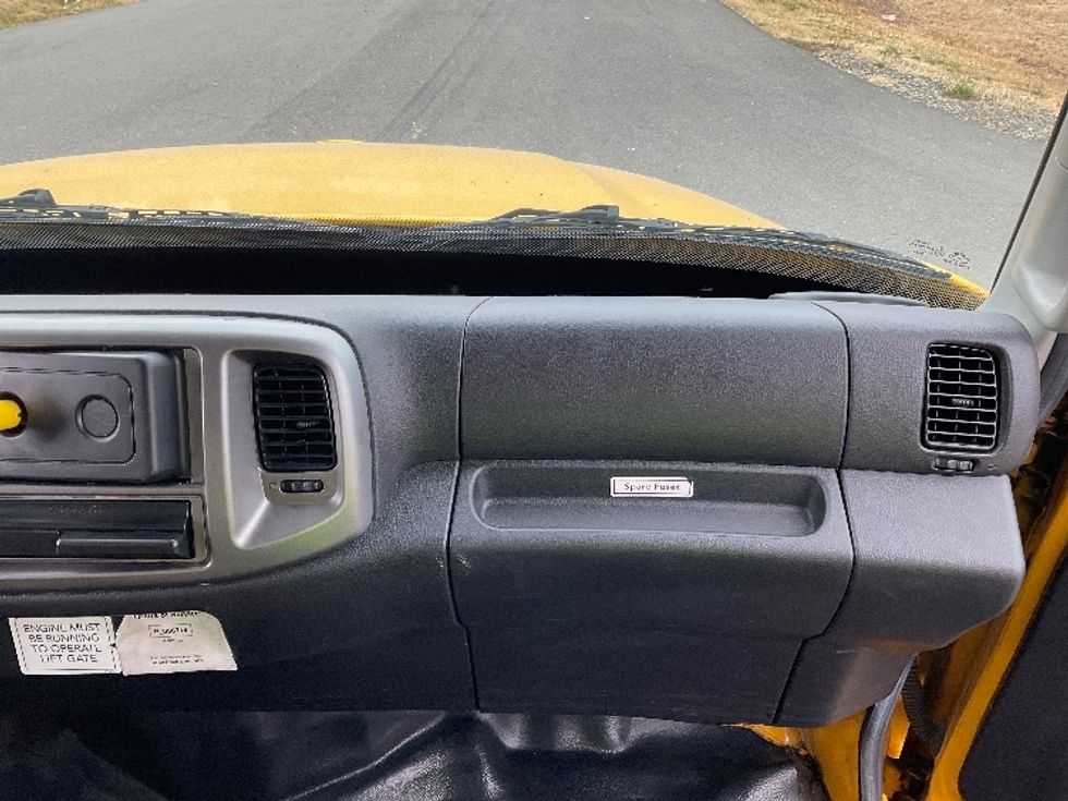 Medium Duty Box Truck-Light and Medium Duty Trucks-Hino-2020-268-Kent-WA-110,045\n\t\tmiles-$ 61,250 - Image 21