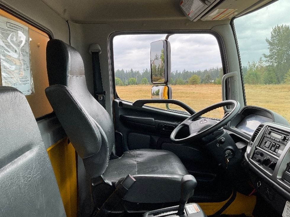Medium Duty Box Truck-Light and Medium Duty Trucks-Hino-2020-268-Kent-WA-110,045\n\t\tmiles-$ 61,250 - Image 22