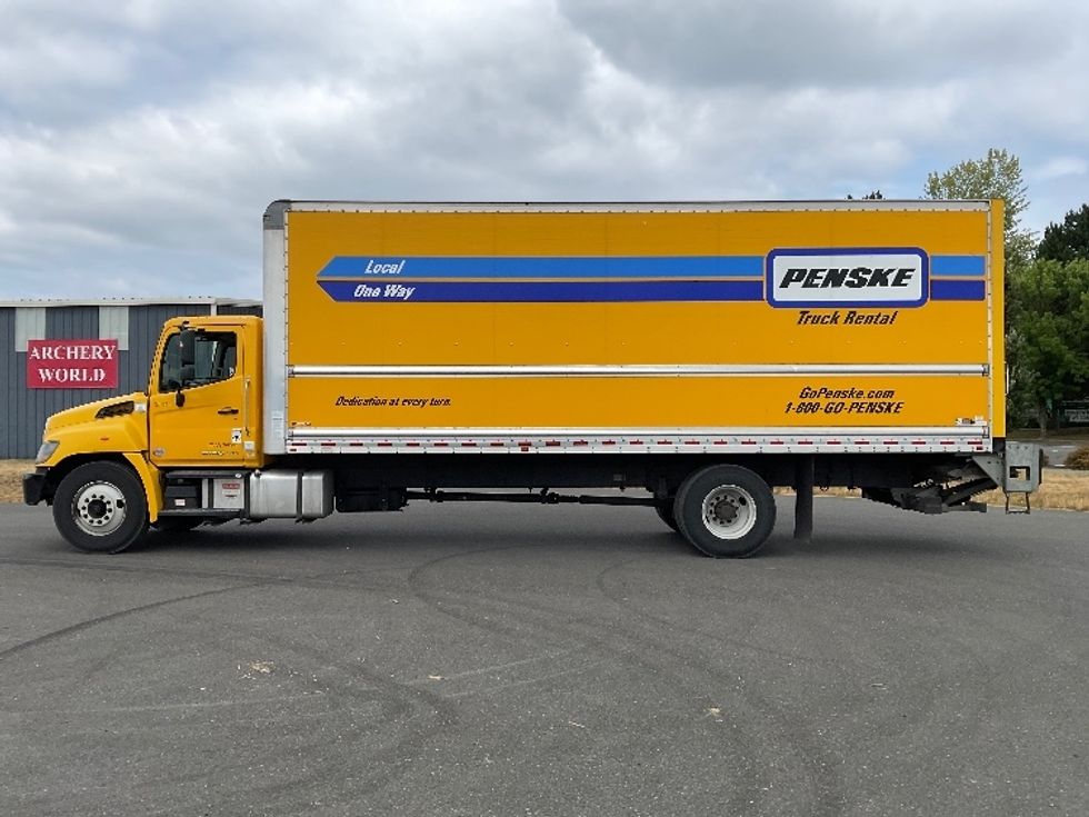 Medium Duty Box Truck-Light and Medium Duty Trucks-Hino-2020-268-Kent-WA-110,045\n\t\tmiles-$ 61,250 - Image 4