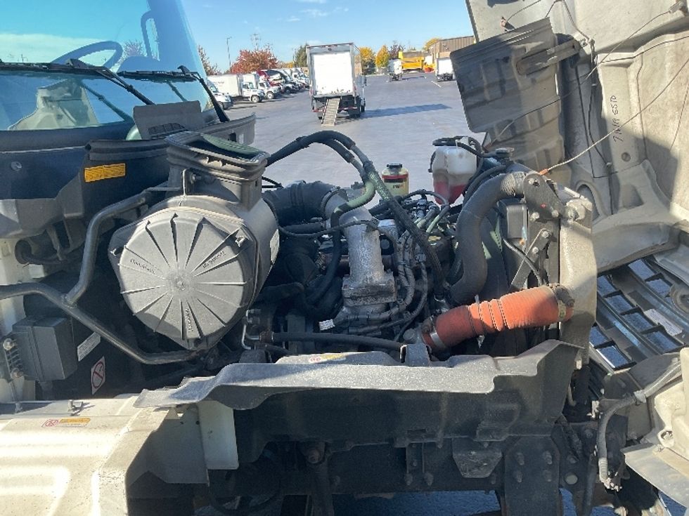 Medium Duty Box Truck-Light and Medium Duty Trucks-Hino-2020-268-Lancaster-PA-143,679\n\t\tmiles-$ 52,750 - Image 23