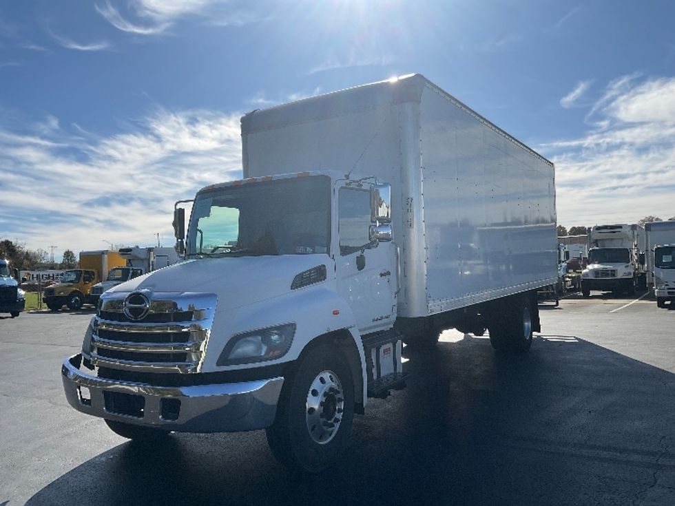Medium Duty Box Truck-Light and Medium Duty Trucks-Hino-2020-268-Lancaster-PA-143,679\n\t\tmiles-$ 52,750 - Image 3