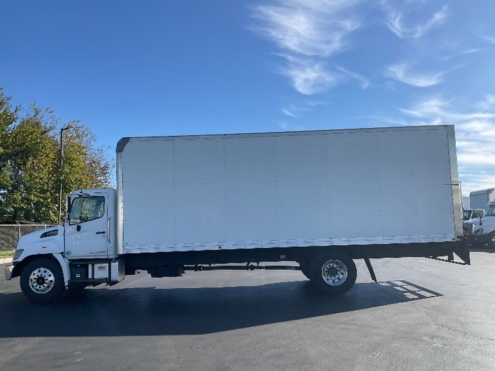 Medium Duty Box Truck-Light and Medium Duty Trucks-Hino-2020-268-Lancaster-PA-143,679\n\t\tmiles-$ 52,750 - Image 4